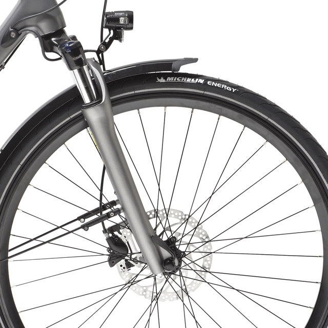 Focus on Michelin Energy tyres of the eT01 D9 Mixt Peugeot bike